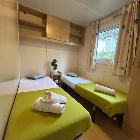 Sejour Ideal En Mobil-Home 6 A 8 Personnes Pont-de-Salars Exterior photo